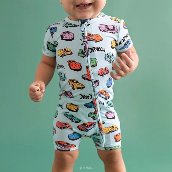 NWT Posh Peanut Boys Retro Hot Wheels Zippered Shortie Size 2T - Picture 2 of 5